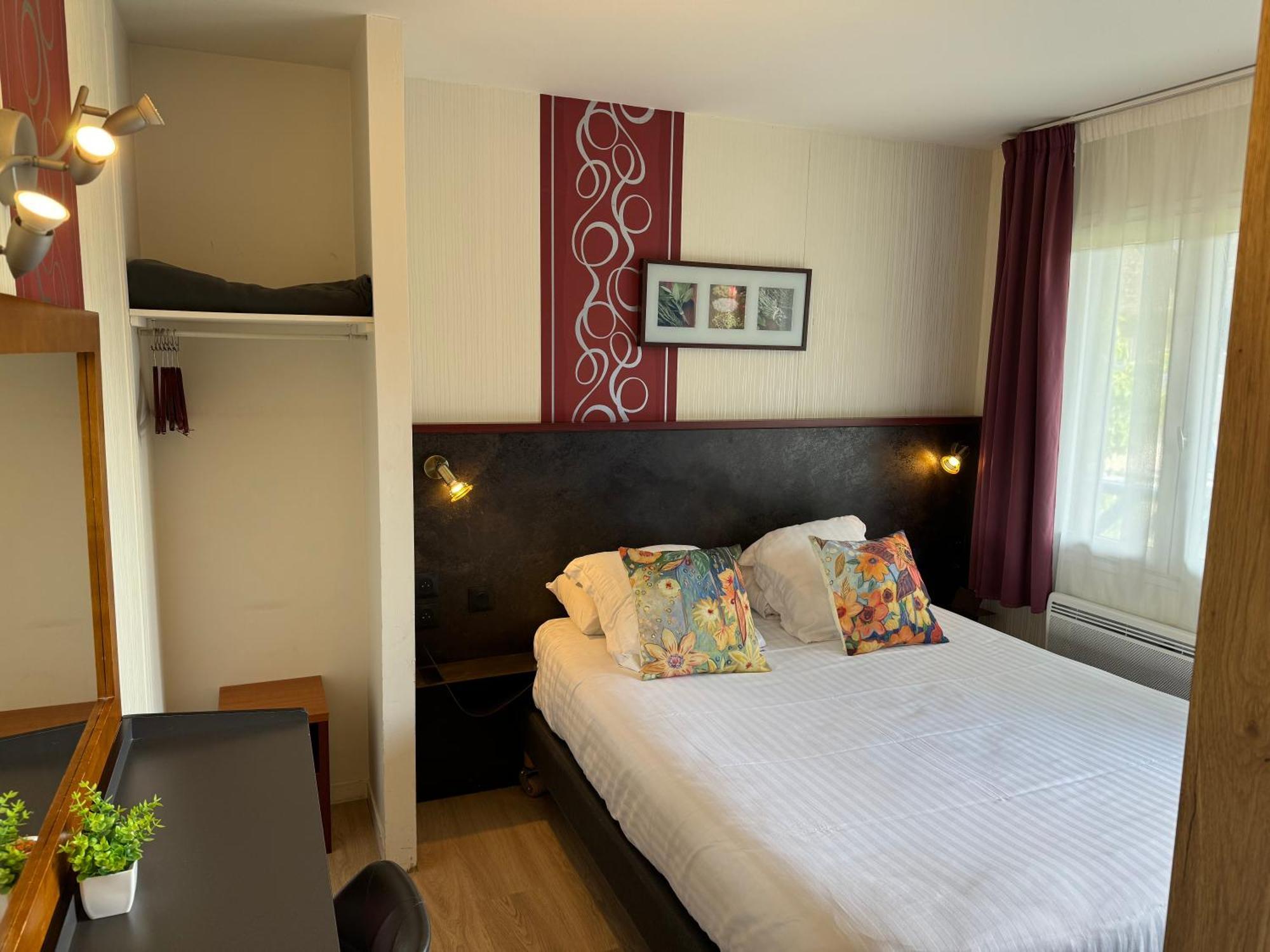 Hotel Capricorne Vendome Luaran gambar