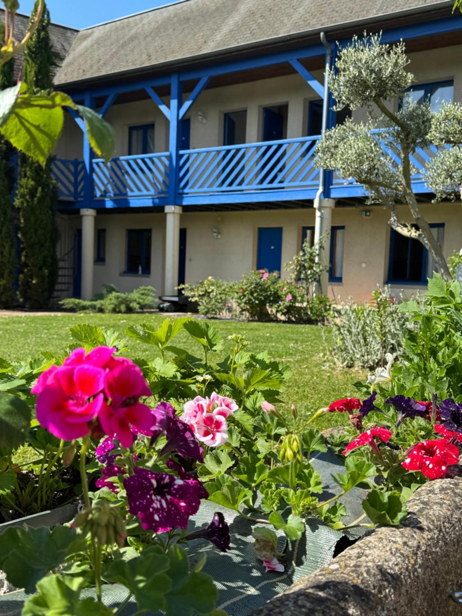 Hotel Capricorne Vendome Luaran gambar